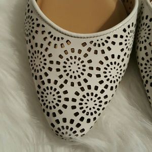 Talbots Shoes - ⭕Talbot's White flats Talbots Shoes - ⭕Talbot's White flats